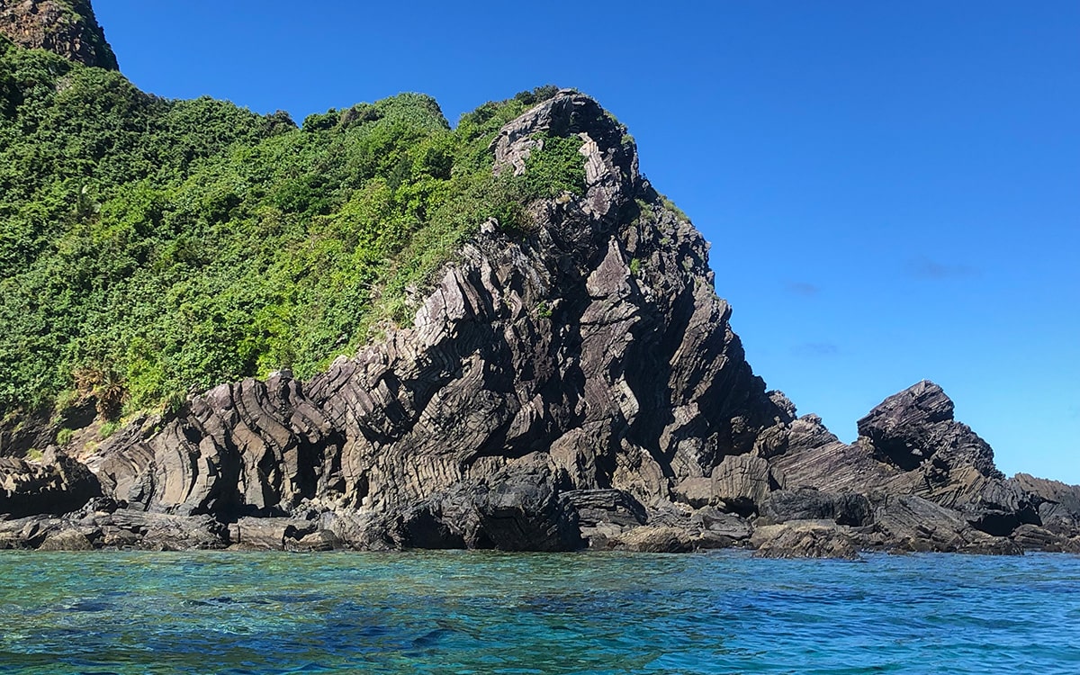 沖縄北部 シーカヤック 国指定天然記念物 嘉陽層の褶曲