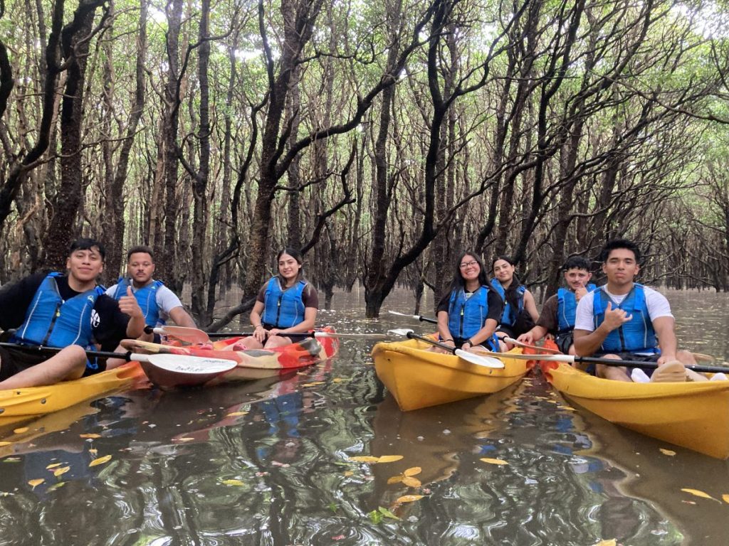 大浦川マングローブカヤックツアーのお客様 - No Image